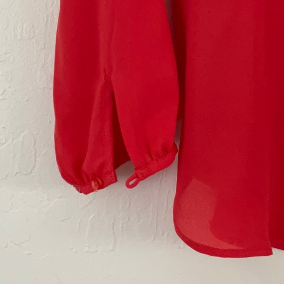 Banana Republic long sleeve, loose neck blouse - Picture 2 of 4